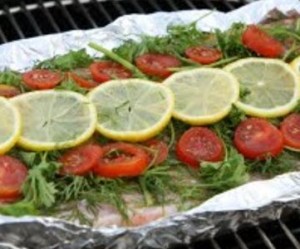 Grillet laks med kaviarsauce