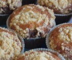 Æble- og kanelmuffins med drys